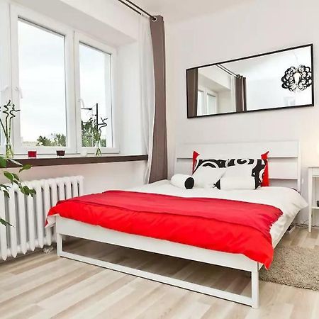 Wstapartments Mlynarska 13 Varsavia Esterno foto