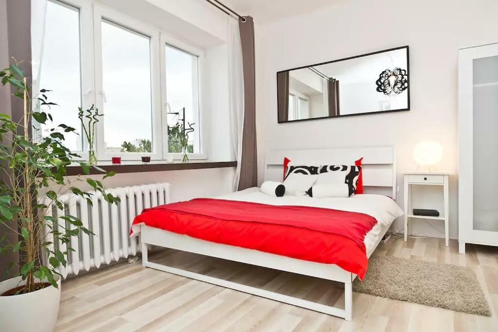 Wstapartments Mlynarska 13 Varsavia Esterno foto